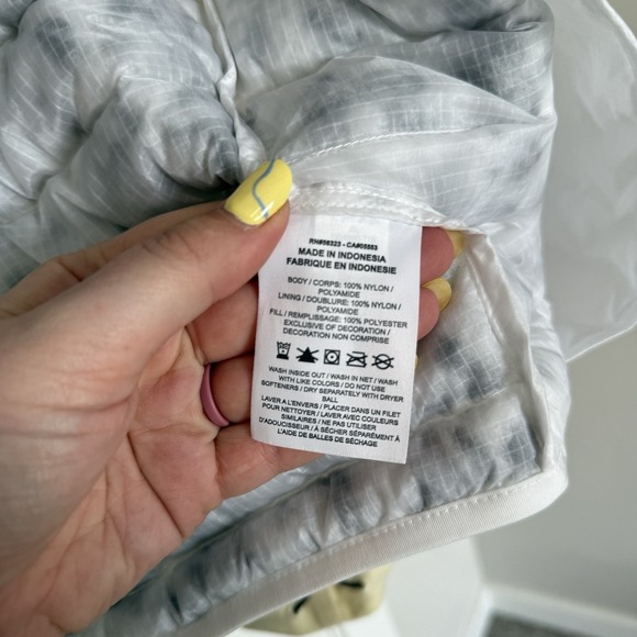 Nike Therma-Fit Tech Pack 3-1 jacket Women's Size XL Butter Yellow NWT Puffer - Picture 12 of 13